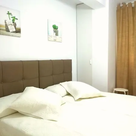 Apartment Casablanca 1b *